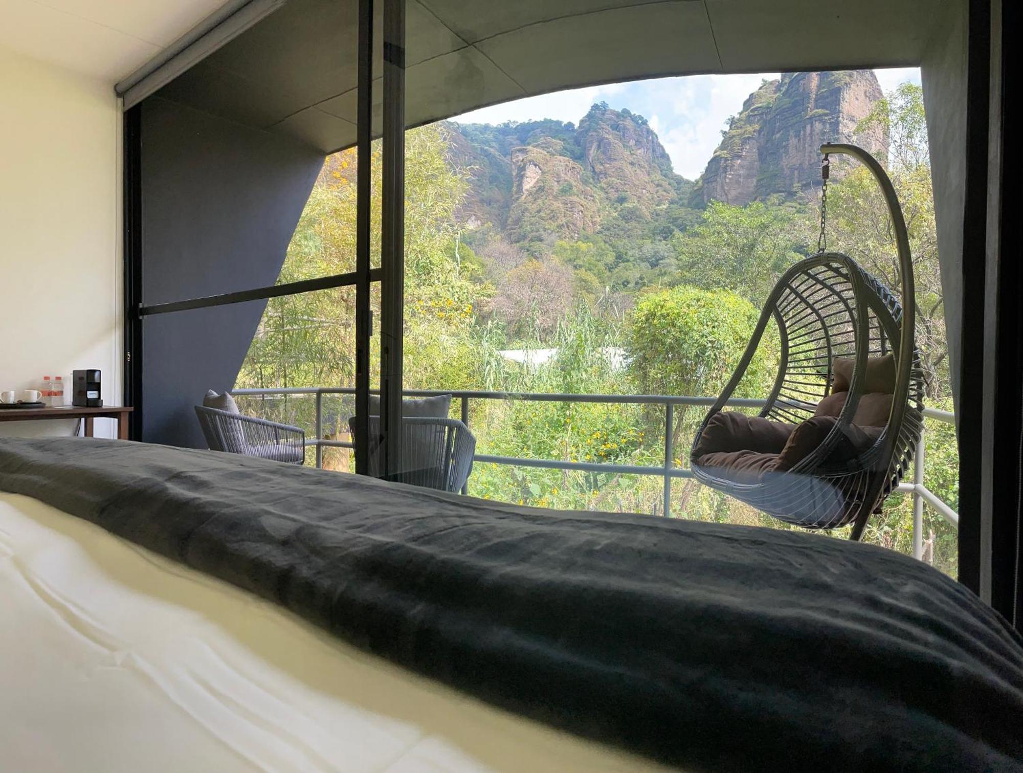 Bajo La Montana Hotel Tepoztlan Exterior photo
